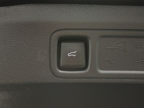 Used 2024 Lincoln Navigator Reserve AWD/4WD image 15