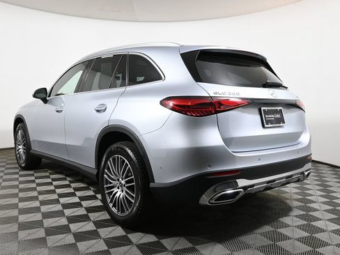 Certified 2026 Mercedes-Benz GLC 300 4MATIC image 5