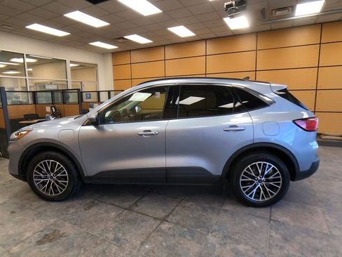 Certified 2022 Ford Escape SEL w/ Technology Package image 4