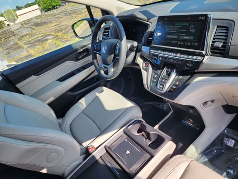 New 2026 Honda Odyssey EX-L image 8