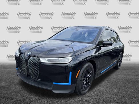 Used 2023 BMW iX xDrive50 w/ Premium Package AWD/4WD image 9