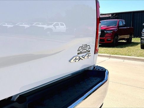 Used 2024 RAM 3500 Tradesman w/ Chrome Appearance Group AWD/4WD image 8