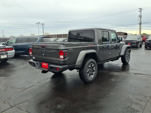 New 2026 Jeep Gladiator Sport AWD/4WD image 4
