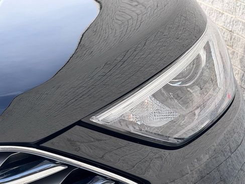 Certified 2023 Ford Edge Titanium image 5