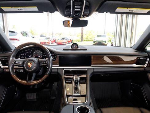 Used 2023 Porsche Panamera Platinum Edition RWD image 18