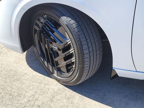 New 2026 Nissan Sentra SR w/ Floor Mat Package image 11