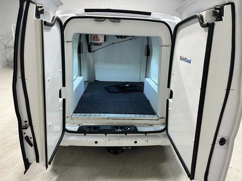 Used 2021 Nissan NV200 SV image 7