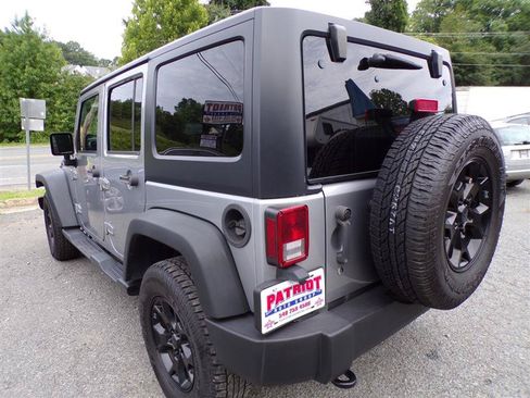 Used 2015 Jeep Wrangler Unlimited Sport w/ Quick Order Package 24S AWD/4WD image 6