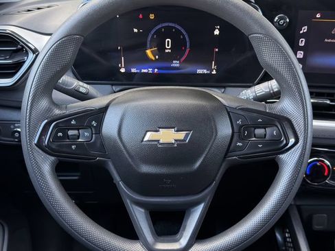 Used 2024 Chevrolet TrailBlazer LT w/ Driver Confidence Package AWD/4WD image 14