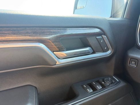 Used 2022 GMC Sierra 1500 Elevation AWD/4WD image 11