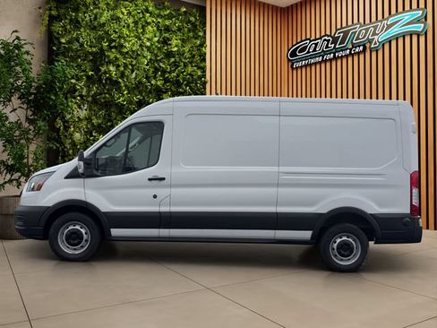 Used 2024 Ford Transit 250 148 Medium Roof RWD image 28