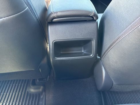 Used 2019 Toyota Corolla XSE FWD image 40