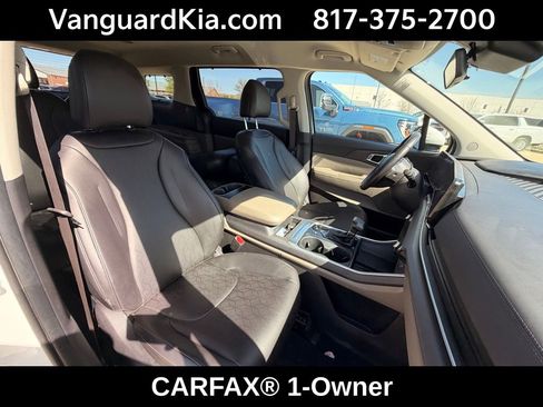 Certified 2025 Kia Carnival EX image 27