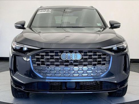 Certified 2025 Audi Q5 Premium Plus w/ Premium Plus AWD/4WD image 8
