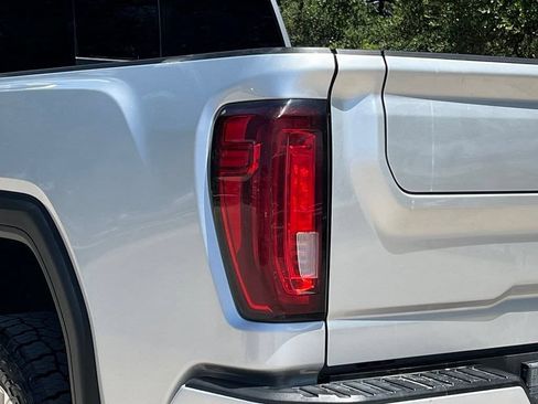 Used 2021 GMC Sierra 2500 Denali w/ Denali Ultimate Package AWD/4WD image 12