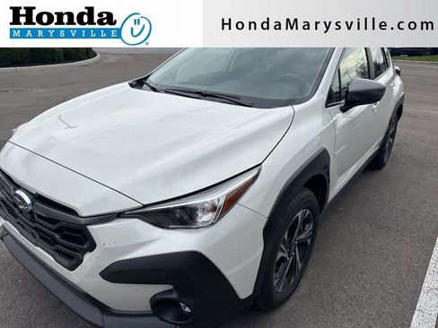 Used 2025 Subaru Crosstrek 2.0i Premium image 1