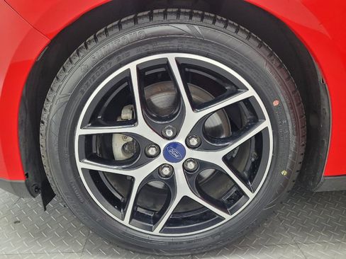 Used 2017 Ford Focus SEL FWD image 31