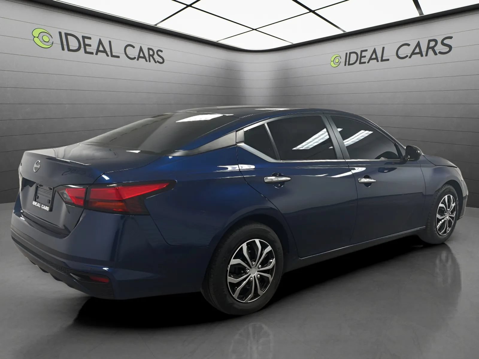 Used 2024 Nissan Altima 2.5 S FWD image 5
