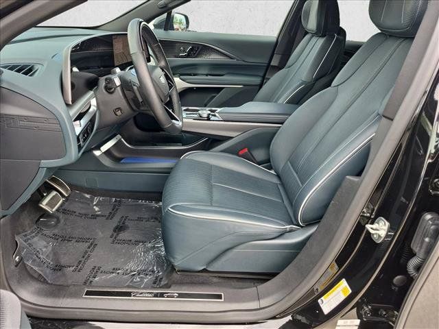 Used 2025 Cadillac Lyriq Luxury w/ Nappa Leather Package RWD image 16