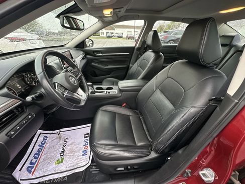 Used 2019 Nissan Altima 2.5 Platinum AWD/4WD image 11