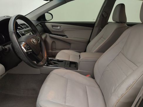 Used 2017 Toyota Camry XLE w/ Moonroof Package image 17