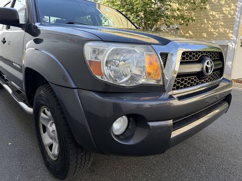 Used 2011 Toyota Tacoma 4x4 Double Cab w/ SR5 Pkg #2 image 11