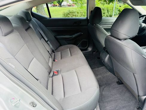 Used 2023 Nissan Altima 2.5 S FWD image 16