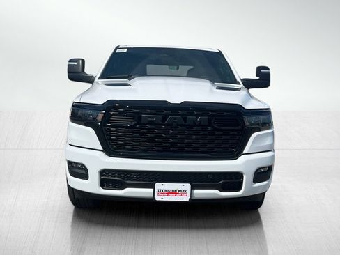 New 2026 RAM 1500 Express AWD/4WD image 5