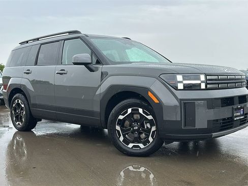 Used 2026 Hyundai Santa Fe SEL image 5