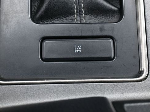 Used 2018 Ford F150 Raptor w/ Equipment Group 802A Luxury image 34