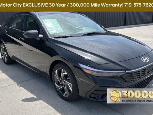 New 2025 Hyundai Elantra SEL image 6