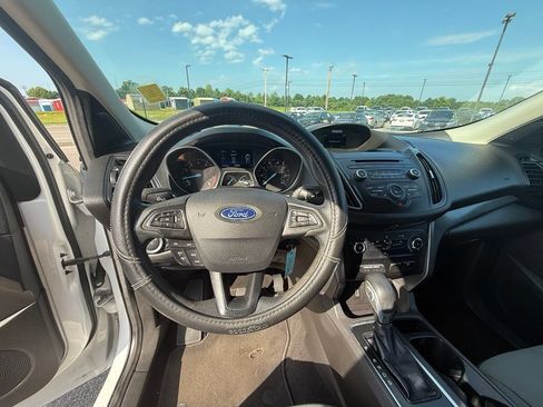 Used 2017 Ford Escape S FWD image 17