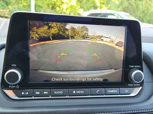 Certified 2023 Nissan Rogue SV w/ SV Premium B Package image 28