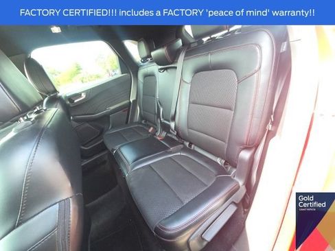 Used 2025 Ford Escape ST-Line Select AWD/4WD image 18