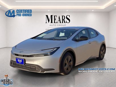 Used 2025 Toyota Prius LE