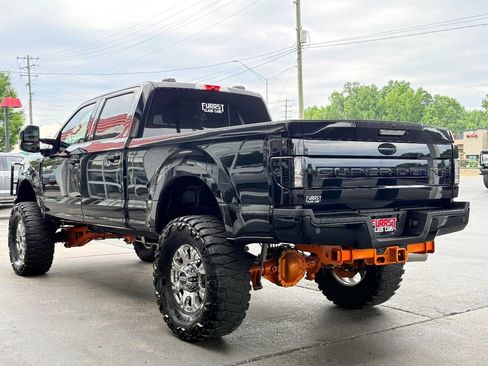 Used 2021 Ford F250 Lariat w/ Lariat Value Package AWD/4WD image 5