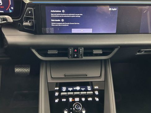 Certified 2024 Porsche Macan 4 Electric AWD/4WD image 19