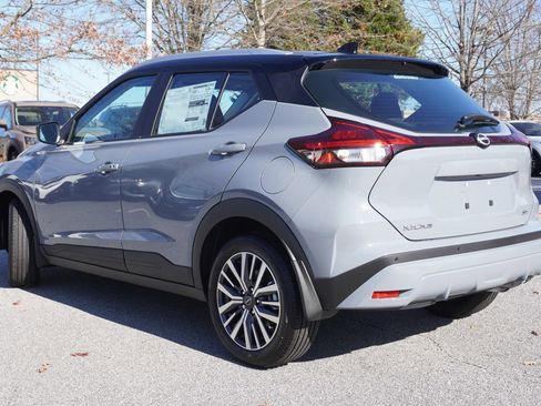 New 2024 Nissan Kicks SV image 4
