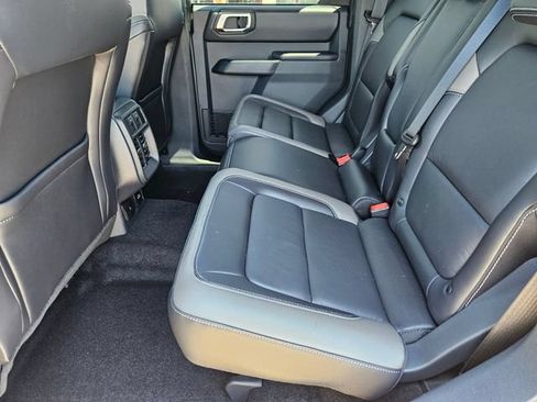 New 2026 Ford Bronco Outer Banks w/ Sasquatch Package AWD/4WD image 13