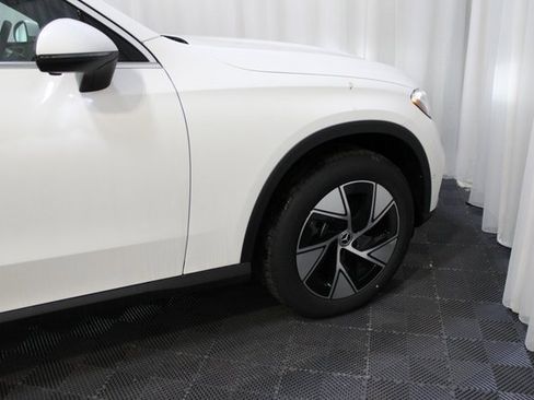 New 2024 Mercedes-Benz GLC 300 4MATIC image 12