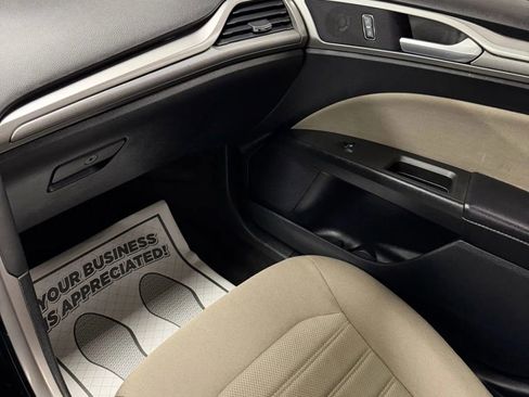 Used 2020 Ford Fusion S image 27