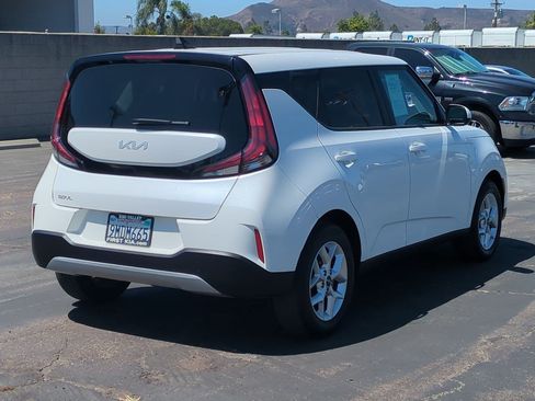 Certified 2024 Kia Soul LX w/ Option Group 015 FWD image 6