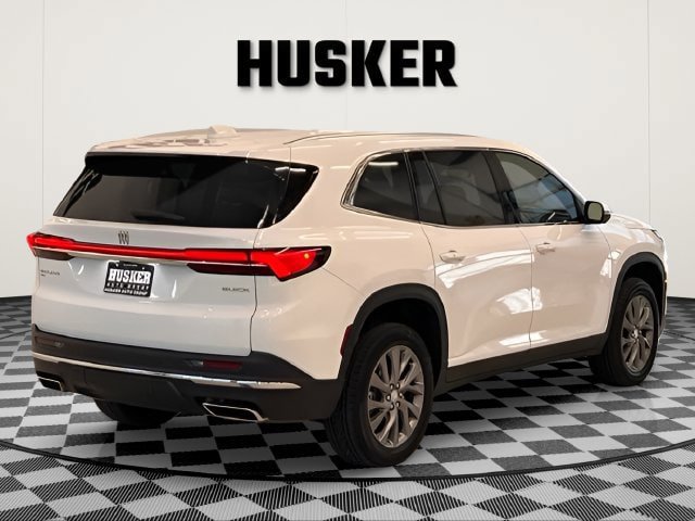 Certified 2026 Buick Enclave Preferred AWD/4WD image 3