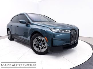 Used 2022 BMW iX xDrive50 w/ Premium Package video 1