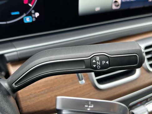 Used 2025 Mercedes-Benz GLE 450 450 4MATIC Coupe w/ Driver Assistance Package image 26