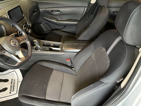 Used 2020 Nissan Sentra SV FWD image 17