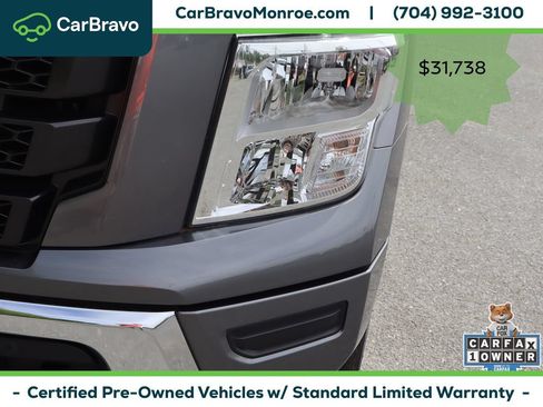 Used 2021 Nissan Titan SV w/ SV Convenience Package AWD/4WD image 11