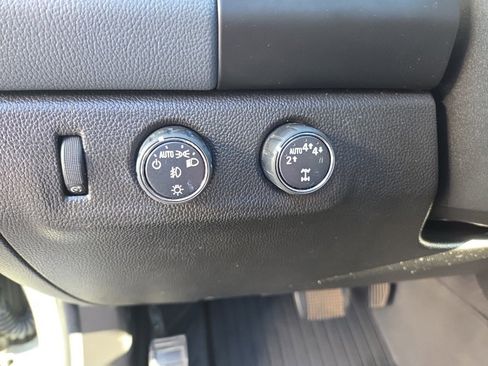 Used 2019 Chevrolet Colorado Z71 image 15