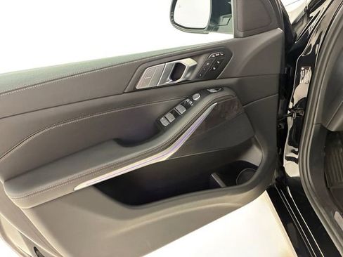 Used 2022 BMW X7 xDrive40i w/ Executive Package AWD/4WD image 13