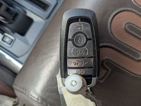 Used 2021 Ford F150 King Ranch image 35